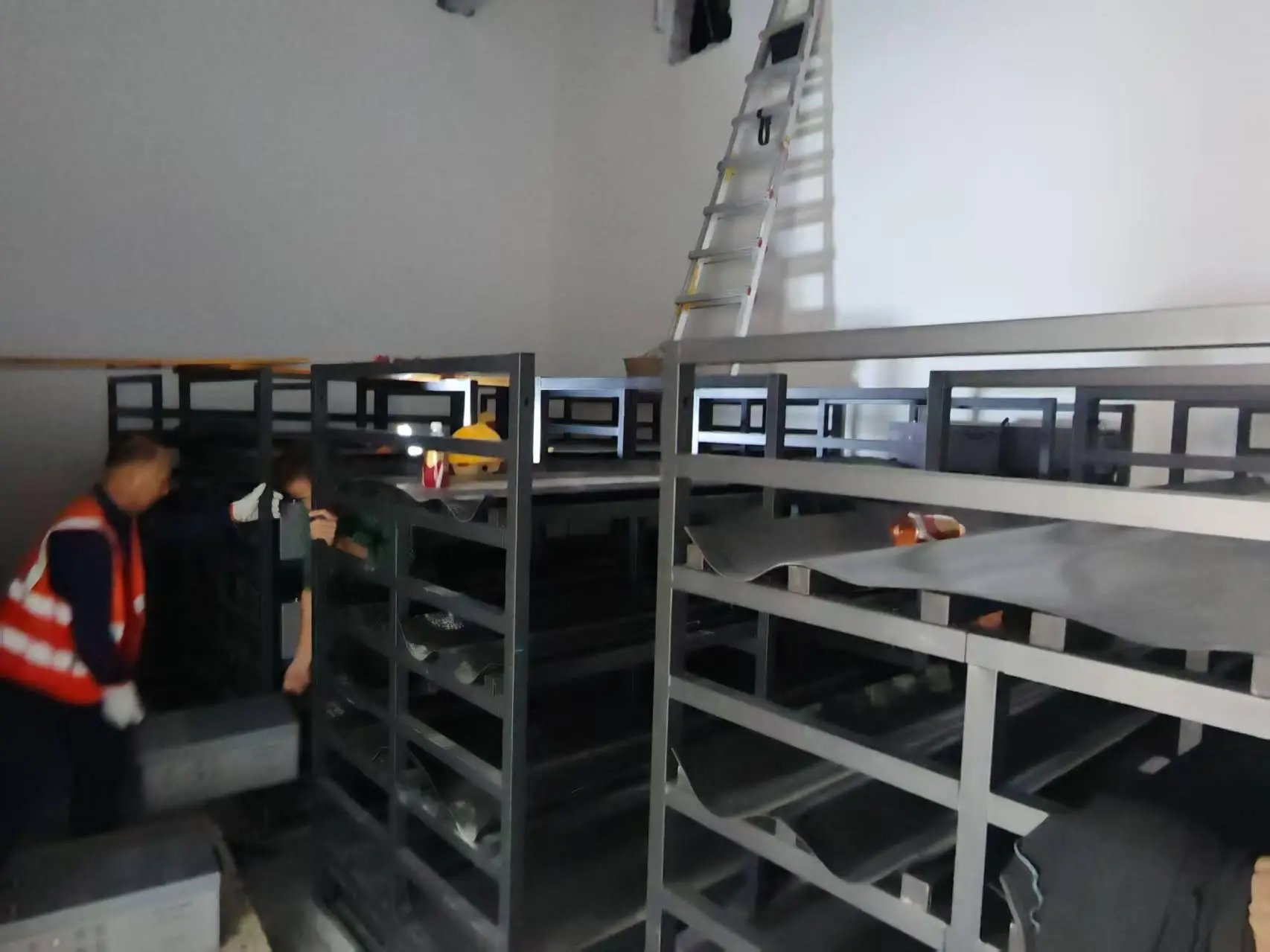 力豐搬家裝卸有限公司：搬運儀器/醫療設備儀器搬運/科學實驗室搬遷/實驗儀器搬家/儀器設備搬遷專業之選